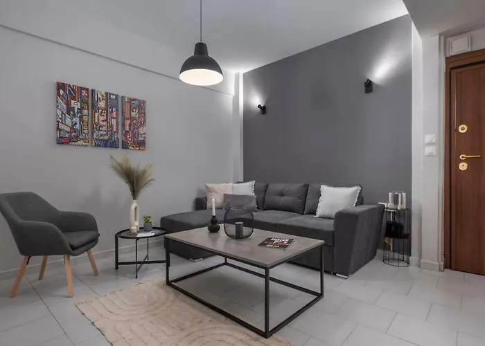 Superb Apartment In City Center.
