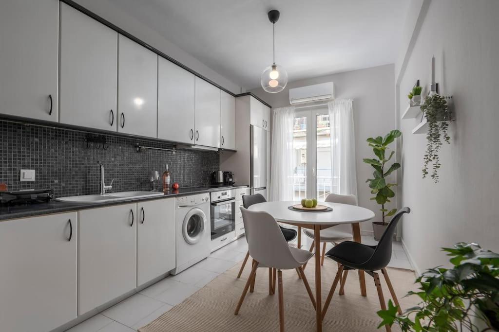 Superb In Center. Apartment Thessaloniki